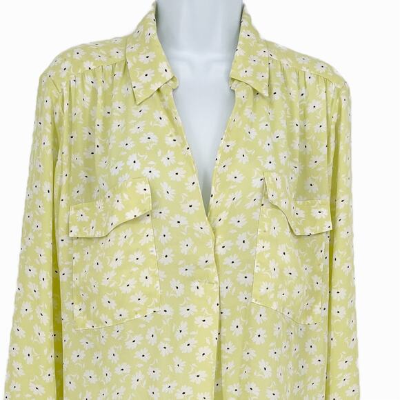 Ann Taylor Collared V-Neck Button Daisy Blouse in Lime Green/White Size L - Picture 2 of 9
